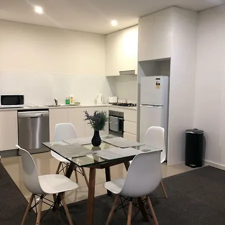 Modern Apt In Liverpool Cbd Exterior photo